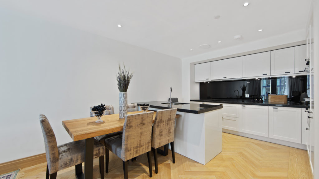 Flat 88, Abell House SW1P 4DD-Low Res-12